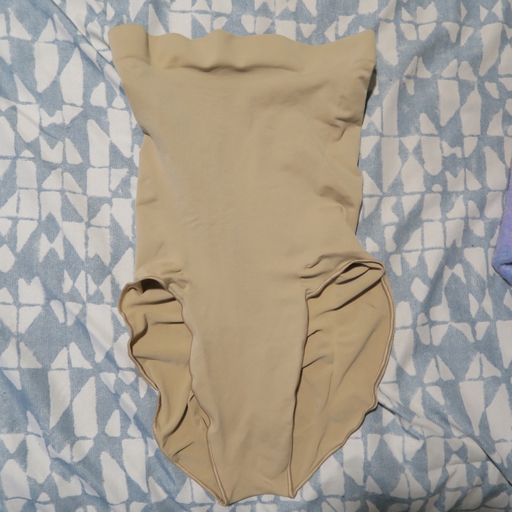 Skims Seamless Sculpt High Waist Brief Clay Neutral Pull On Stretch Compression - Picture 2 of 8